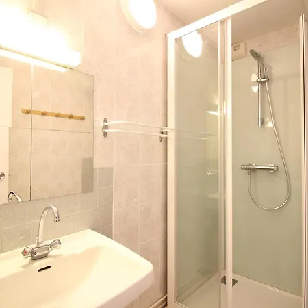 F2 Au Pied Des Pistes Avec Parking Et Balcon - 6 Pers. - Fr-1-415-199 Apartamento